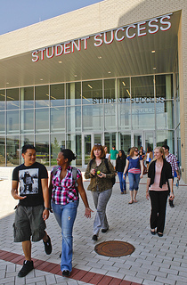 Students in front of the Jordan Student Success Building